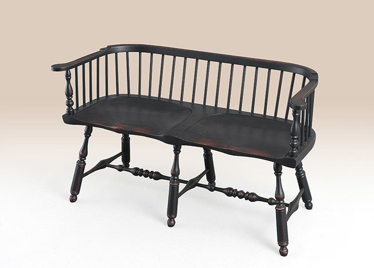 Historical Hardwick Low-Back Windsor Settee with Shaped Seat-image