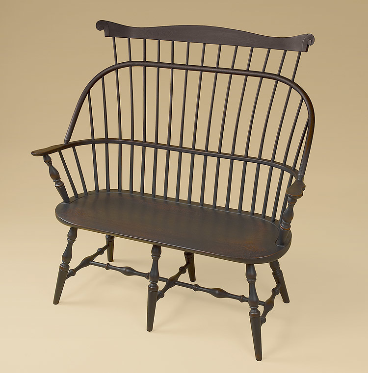 Sack-Back Windsor Settee with Comb-image