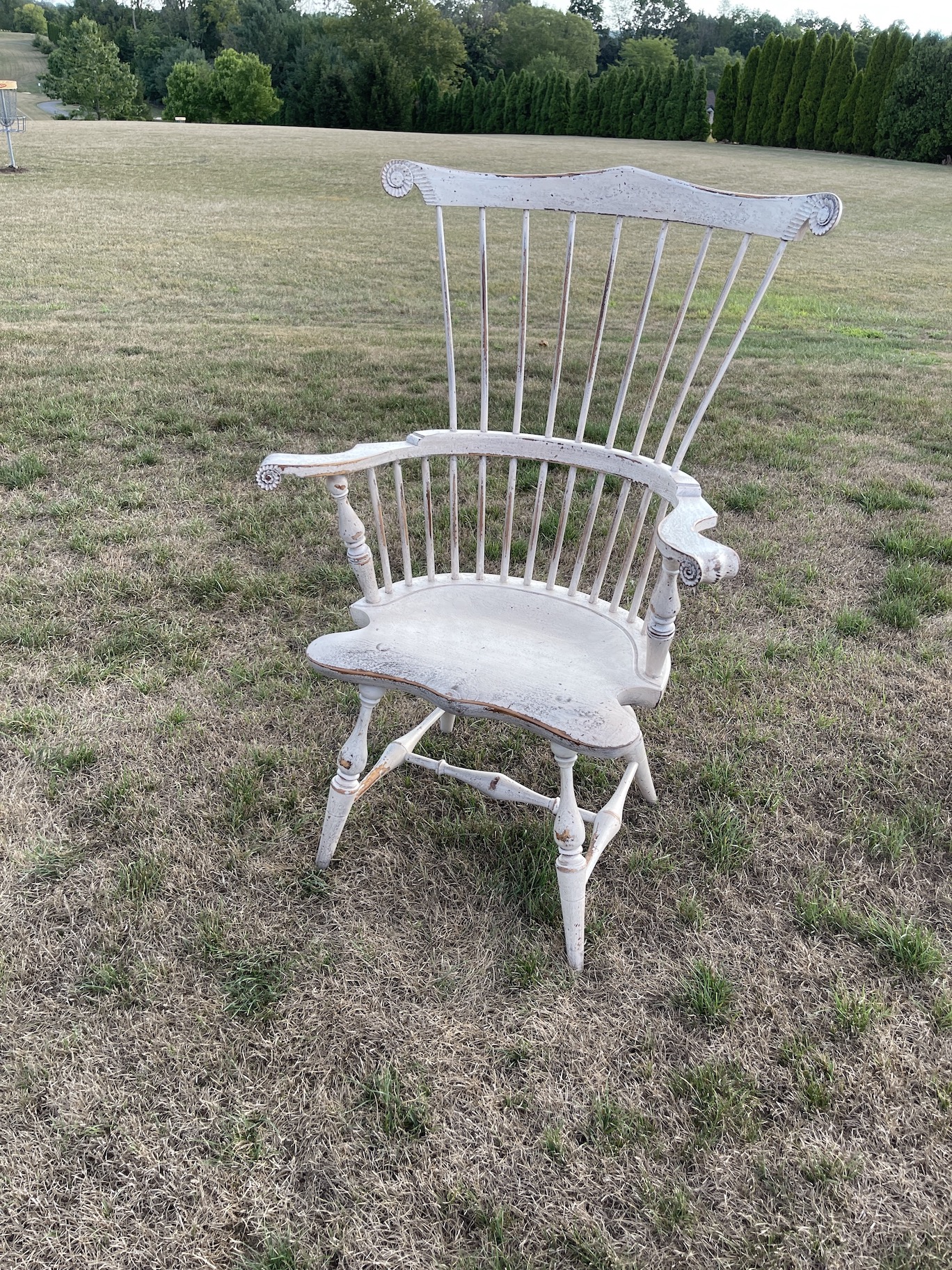 Historical New England Comb Back Windsor Armchair-image