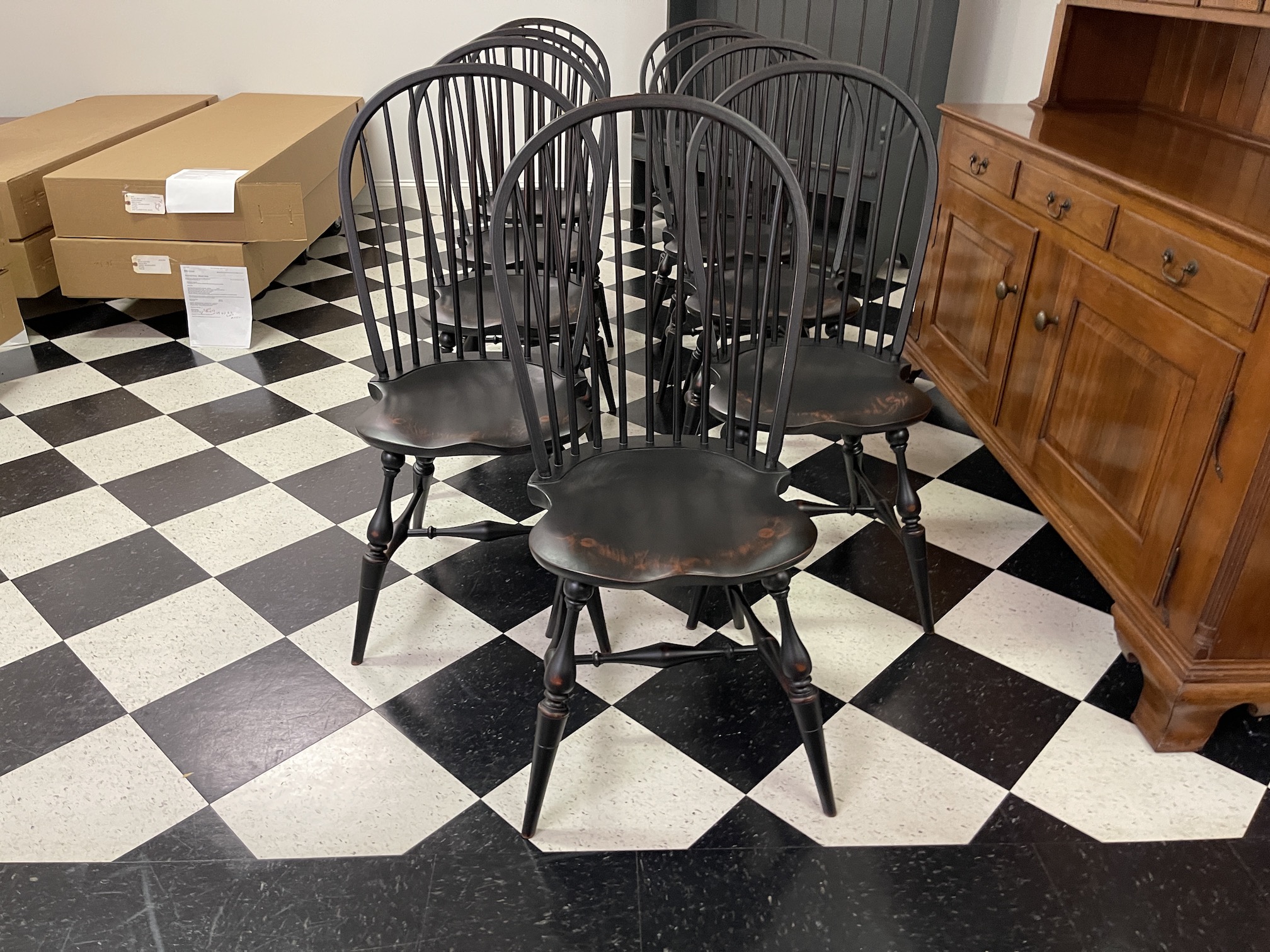 Set of 9 Historical Bow Back Windsor Side Chairs-image