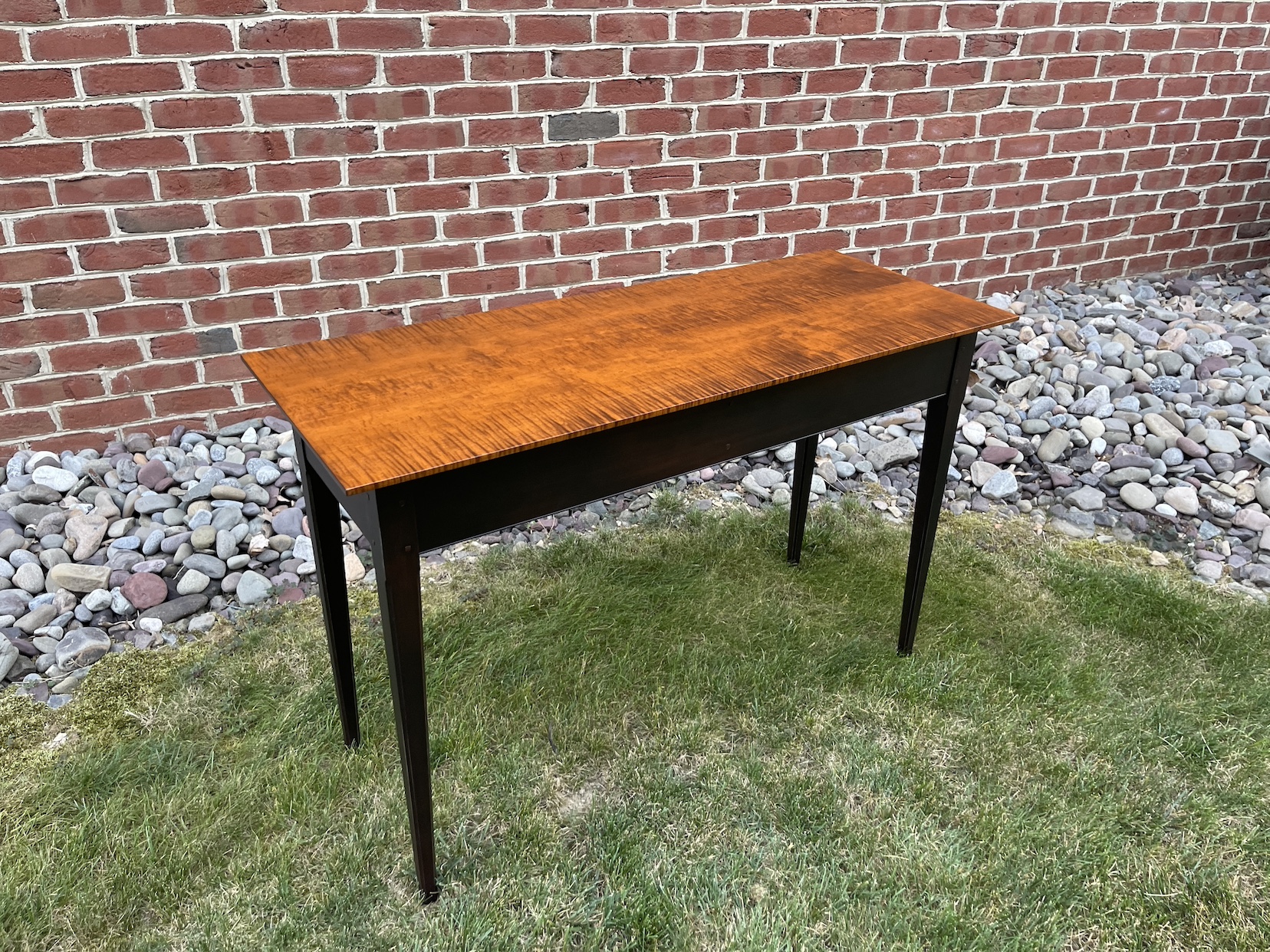 Tiger Maple Wood Top Hall Table-image